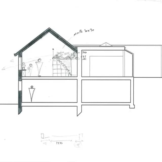 Esquisse en coupe du projet, avec le filet sous comble